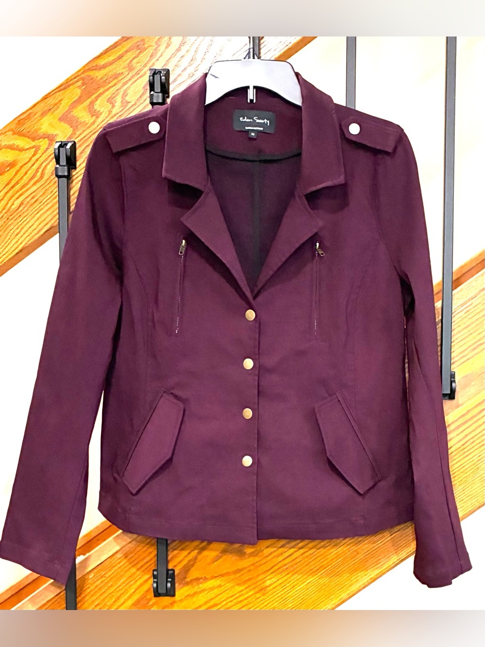 Eden Society Jacket stretxh Snap Front Pockets plum SZ. M